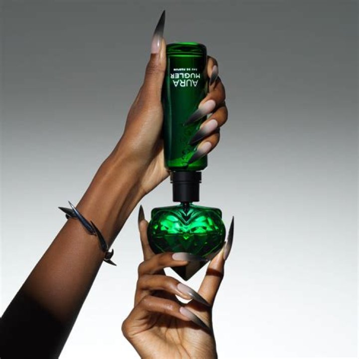 Aura MUGLER