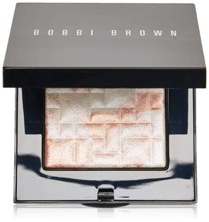 Bobbi Brown Highlight & Glow Highlighting Powder Duo (Limited Edition), $65, BobbiBrownCosmetics.com