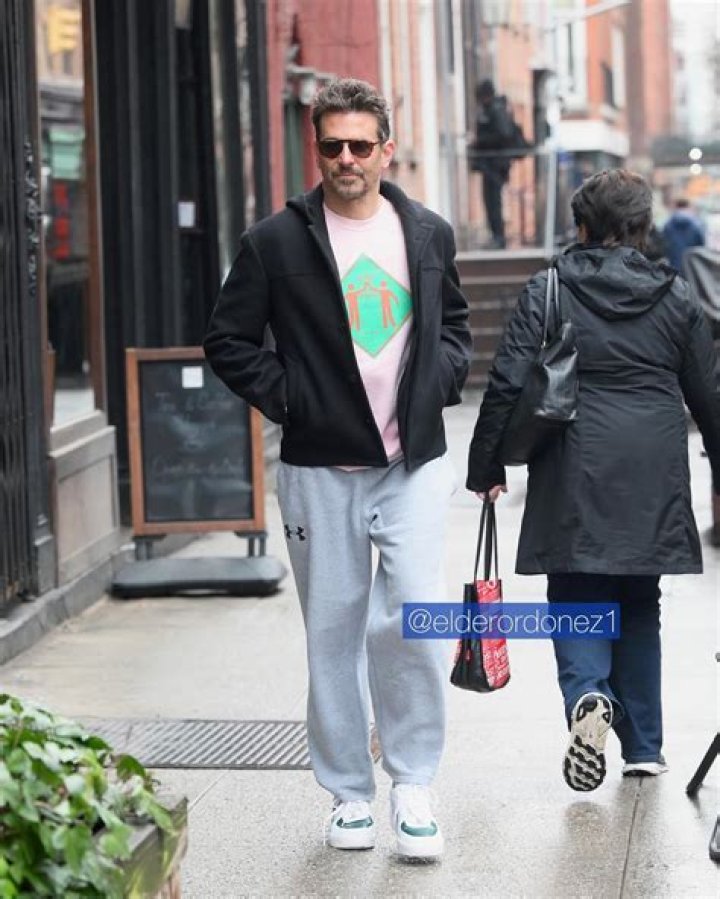 Bradley Cooper spotted walking in the West Village neighborhood of New York City Pictured: Bradley Cooper Ref: SPL8004733 300523 NON-EXCLUSIVE Picture by: Elder Ordonez / SplashNews.com Splash News and Pictures USA: 310-525-5808 UK: 020 8126 1009 World Rights, No Poland Rights, No Portugal Rights, No Russia Rights