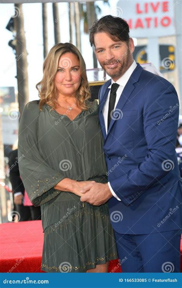 Jill Goodacre & Harry Connick Jr.