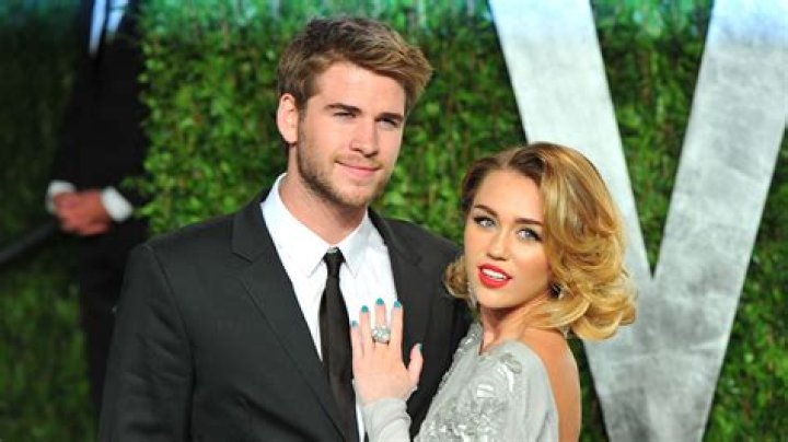 Liam Hemsworth & Miley Cyrus