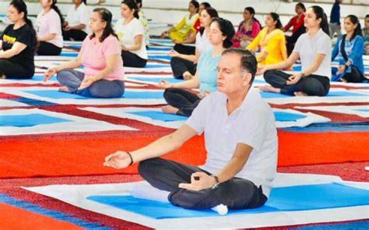 LT, 38 &mdash; Yoga guru from Bellevue, Washington