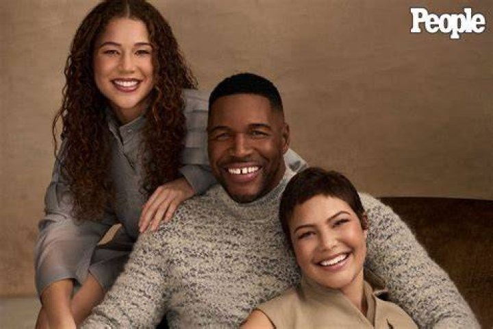 Michael Strahan and daughters Isabella Strahan, Sophia StrahanNickelodeon Kids' Choice Sports Awards, Arrivals, Barker Hanger, Los Angeles, USA - 11 Jul 2019