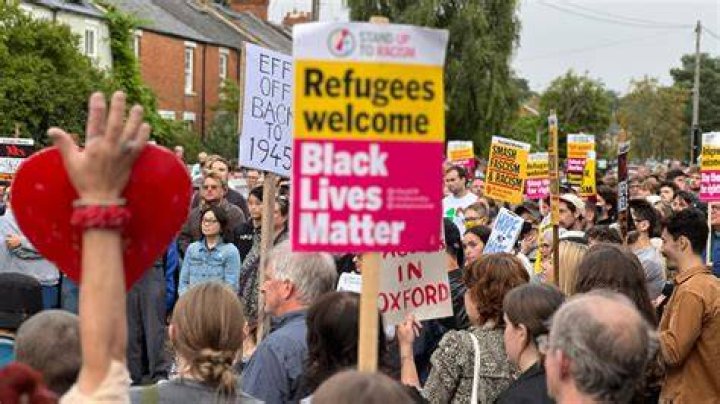 Protesters Represent Great Britain
