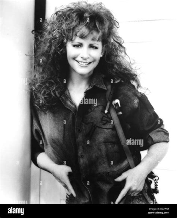 Reba McEntire, portrait ca. 1992