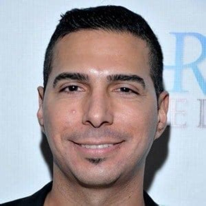 Sam Rhima 