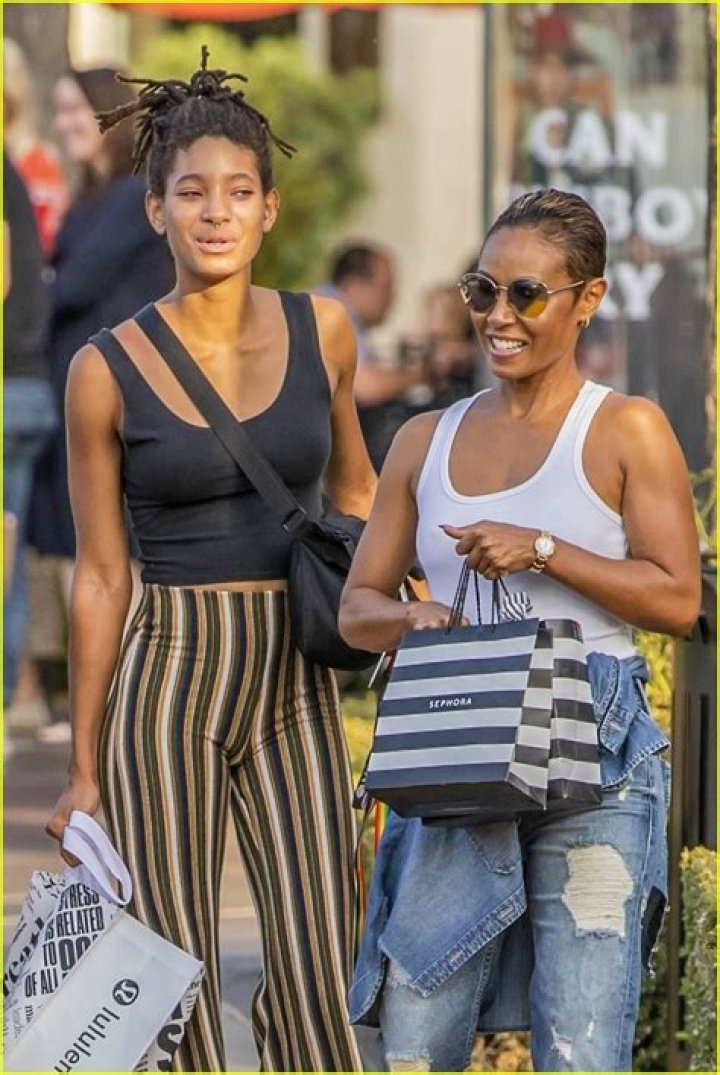 Willow Smith Jada Pinkett Smith Adrienne Norris